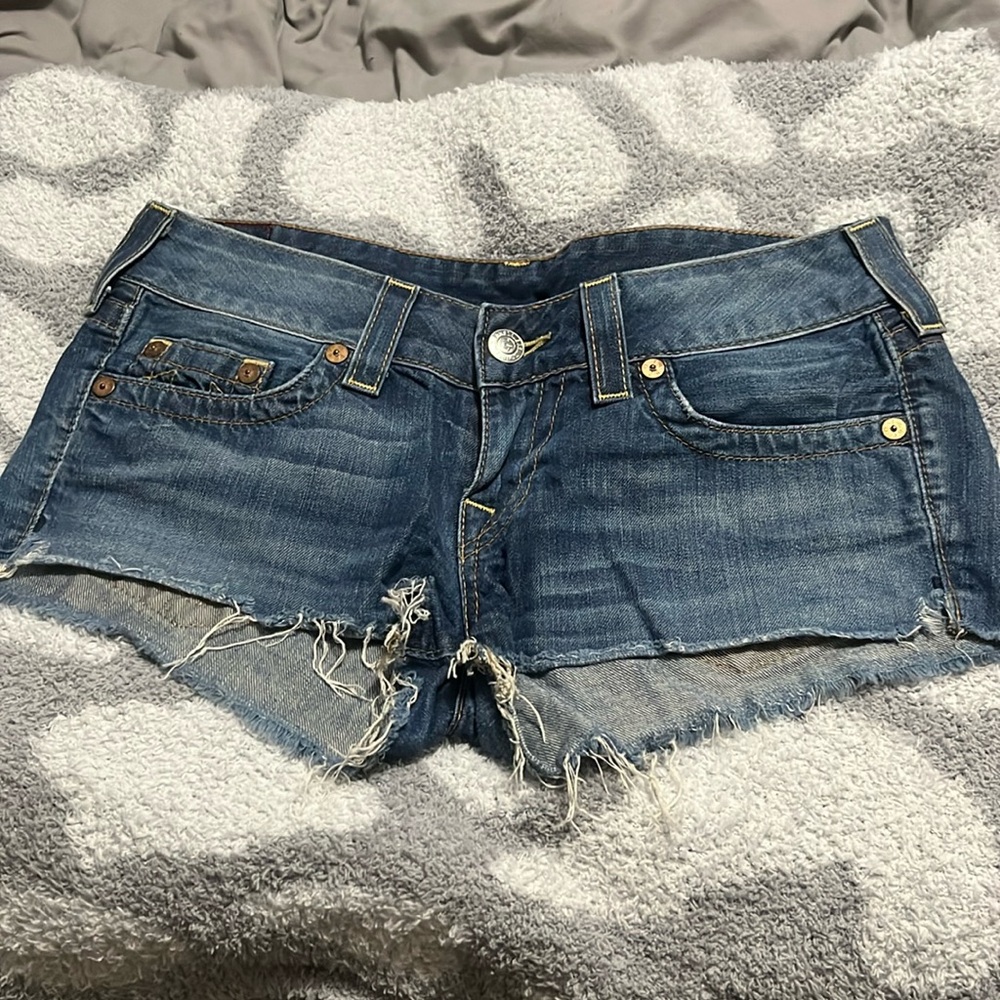 True religion Bobby cut off shorts. Size 29. Low rise fit